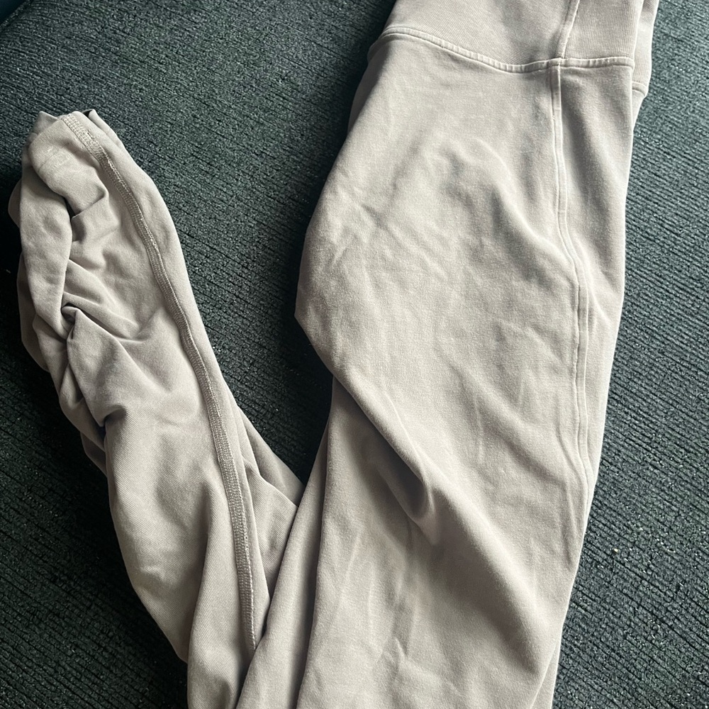 Lululemon Athletica light purple Leggings